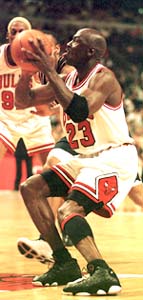 jordan_m_shot.jpg (14096 byte)