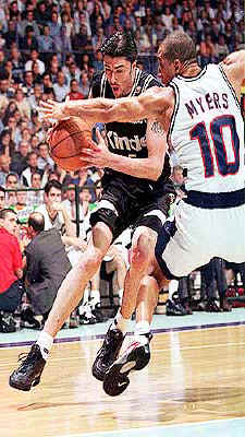 sasha20.jpg (33071 byte)